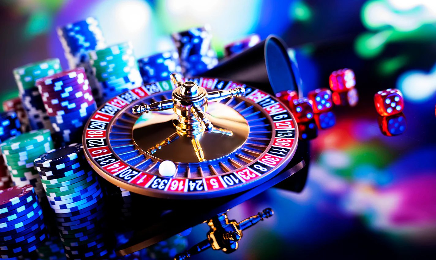 Mobile slot game interface showing spinning reels on a Filipino player's phone at 54 ph